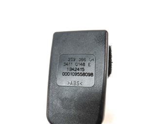 Thumbnail 6: 12-19 BMW 2 3 4 M3 (F22 F32 F33 F34 F36) FRONT RIGHT PASSENGER SEATBELT RECEIVER