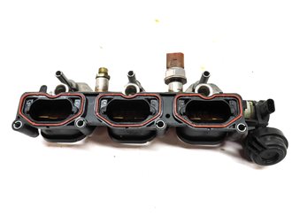 Thumbnail 5: 11-18 PORSCHE CAYENNE PANAMERA (958 970 G1) 3.0L - LEFT LOWER INTAKE MANIFOLD
