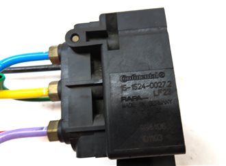 Thumbnail 7: 2011 PORSCHE CAYENNE HYBRID (958) AIR SUSPENSION VALVE BLOCK