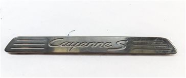 Thumbnail 5: 2011 PORSCHE CAYENNE HYBRID (958) FRONT/REAR RIGHT/LEFT DOOR SILL SCUFF TRIM SET