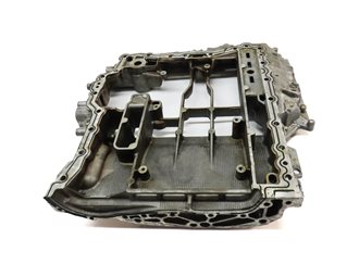 Thumbnail 5: 2011 PORSCHE CAYENNE (958) 3.0L HYBRID (M06.EC) UPPER ENGINE OIL PAN