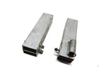 2017 AUDI Q5 (B8 8R) REAR LEFT & RIGHT BUMPER BAR SUPPORT BRACKET SET-2