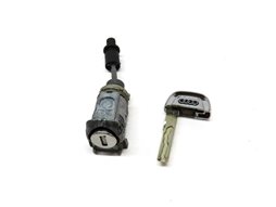 Thumbnail 2: 2017 AUDI Q5 (B8 8R) FRONT LEFT DRIVER DOOR LOCK CYLINDER w/KEY SET/2