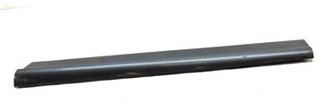 Thumbnail 2: 13-17 AUDI Q5 B8 8R FRONT RIGHT PASSENGER LOWER DOOR MOULDING TRIM PANEL (Gray)