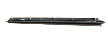 Thumbnail 5: 13-17 AUDI Q5 B8 8R FRONT RIGHT PASSENGER LOWER DOOR MOULDING TRIM PANEL (Gray)