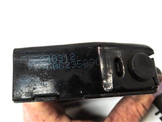 Thumbnail 7: 2012 AUDI A6 (C7 4G) FRONT LEFT DRIVER HOOD BONNET LOWER LOCK LATCH