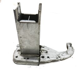 Thumbnail 2: 2012-2018 AUDI A6 A7 S6 S7 RS7 (C7 4G8) FRONT RIGHT PASSENGER BUMPER BRACKET