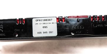 Thumbnail 6: 2012 AUDI A6 (C7 4G) REAR DASH 3RD THIRD BRAKE STOP AVOIDANCE LIGHT LAMP