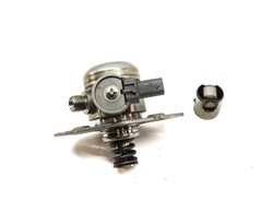 Thumbnail 2: 12-19 BMW 5 6 7 M5 M6 X5 X6 (F06 F10 F15 F16 F85) 4.4L HIGH PRESSURE FUEL PUMP