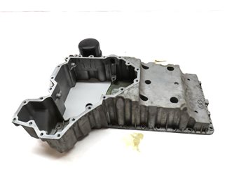 Thumbnail 5: 09-19 BMW 550i 550iGT 650i 750i (F01 F07 F10 F12) RWD - 4.4L N63 UPPER OIL PAN