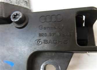 Thumbnail 7: 2014 AUDI Q5 (B8 8R) 2.0L HYBRID (CHJA) ENGINE HIGH VOLTAGE CABLES w/HOUSING