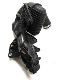 Thumbnail 6: 14 AUDI Q5 (B8 8R) 2.0L HYBRID CHJA INTERCOOLER PRESSURE PIPE HOSE w/DAMPER BOX