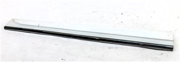 Thumbnail 1: 13-17 AUDI Q5 B8 8R FRONT RIGHT PASSENGER LOWER DOOR MOULDING TRIM PANEL (White)
