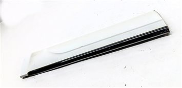 Thumbnail 3: 2014 AUDI Q5 (B8 8R) REAR LEFT EXTERIOR LOWER DOOR TRIM MOULDING (White)