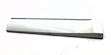 Thumbnail 4: 2014 AUDI Q5 (B8 8R) REAR LEFT EXTERIOR LOWER DOOR TRIM MOULDING (White)