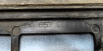Thumbnail 6: 2014 AUDI Q5 (B8 8R) REAR LEFT EXTERIOR LOWER DOOR TRIM MOULDING (White)