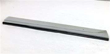 Thumbnail 1: 2014 AUDI Q5 (B8 8R) FRONT LEFT DRIVER EXTERIOR DOOR TRIM MOULDING (White)
