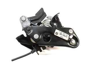 Thumbnail 6: 2011 BMW 740i (F02) FRONT LEFT & RIGHT LOWER HOOD BONNET LOCK LATCH SET/2