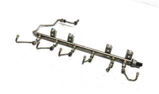 2011 BMW 740i (F02) 3.0L TURBO (N54) ENGINE FUEL RAIL w/LINES