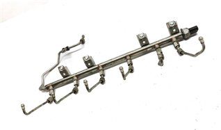 Thumbnail 3: 2011 BMW 740i (F02) 3.0L TURBO (N54) ENGINE FUEL RAIL w/LINES