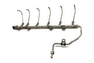 Thumbnail 4: 2011 BMW 740i (F02) 3.0L TURBO (N54) ENGINE FUEL RAIL w/LINES