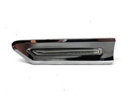 Thumbnail 2: 2009-2012 BMW 740i 750i 760i B7 (F01 F02) LEFT FENDER SIGNAL MARKER LIGHT LAMP