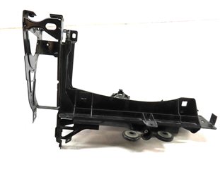 Thumbnail 5: 11 BMW 740i F02)FRONT RIGHT PASSENGER HEADLIGHT BRACKET HOOD LATCH SUPPORT MOUNT