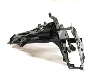 Thumbnail 6: 11 BMW 740i F02)FRONT RIGHT PASSENGER HEADLIGHT BRACKET HOOD LATCH SUPPORT MOUNT