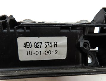 Thumbnail 6: 2012 AUDI A8 (D4 4H) TRUNK HANDLE w/ TRIM ASSEMBLY & LICENSE PLATE LIGHTS