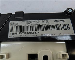 Thumbnail 8: 2012 AUDI A8 (D4 4H) FRONT CENTER ROOF PRIMARY DOME LIGHT w/ BUTTONS (Black)