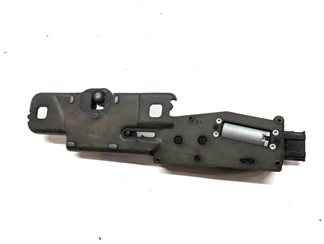 Thumbnail 6: 2011 AUDI Q7 (4L) REAR HATCH TRUNK LOCK LATCH STRIKER PLATE w/ ACTUATOR MOTOR