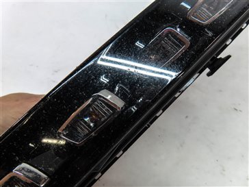 Thumbnail 8: 2010-2015 AUDI Q7 (4L) RIGHT FRONT PASSENGER TURN SIGNAL MARKER LIGHT LAMP (LED)