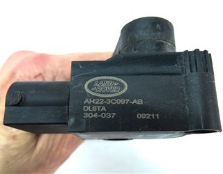 Thumbnail 6: 2010 LAND ROVER LR4 (L319) FRONT LEFT DRIVER SUSPENSION HEIGHT LEVEL SENSOR