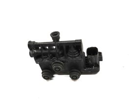 Thumbnail 2: 2010 LAND ROVER LR4 (L319) REAR AIR SUSPENSION PRESSURE RELIEF VALVE BLOCK