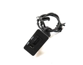 2010 LAND ROVER LR4 (L319) USB iPOD INTERFACE CONTROL PANEL w/HARNESS