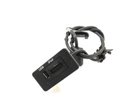 Thumbnail 2: 2010 LAND ROVER LR4 (L319) USB iPOD INTERFACE CONTROL PANEL w/HARNESS