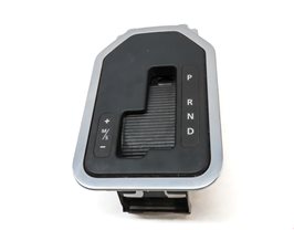 Thumbnail 2: 10 LAND ROVER LR4 (L319) FRONT CENTER CONSOLE SHIFT SHIFTER INDICATOR TRIM PANEL