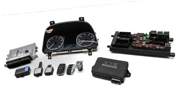 Thumbnail 2: 10 ROVER LR4 L319 5.0L NON SUPER ENGINE SPEEDOMETER ECM IMMOBILIZER MODULE SET