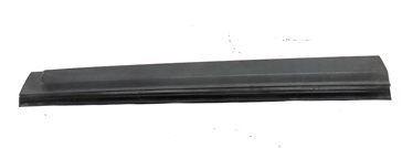 Thumbnail 2: 2010 LAND ROVER LR4 (L319) FRONT LEFT DRIVER LOWER DOOR TRIM MOULDING (BLACK)