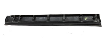 Thumbnail 5: 10 LAND ROVER LR4 (L319) FRONT RIGHT PASSENGER LOWER DOOR TRIM MOULDING (BLACK)