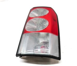 Thumbnail 2: 2010-2013 LAND ROVER LR4 - RIGHT PASSENGER REAR TAILLIGHT BRAKE LIGHT LAMP