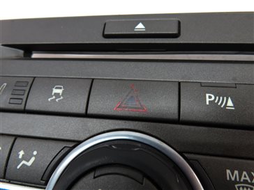 Thumbnail 8: 10-16 LAND ROVER LR4 - FRONT TEMPERATURE CLIMATE CONTROL PANEL (w/ HEATED SEAT)