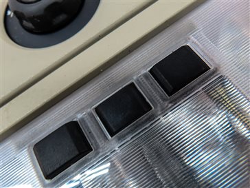 Thumbnail 7: 10 LAND ROVER LR4 L319 REAR OVERHEAD DOME LIGHT w/CLIMATE CONTROL (Almond Beige)