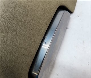 Thumbnail 8: 2010 LAND ROVER LR4 (L319) FRONT CENTER CONSOLE ARMREST LID COVER (Almond)