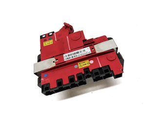 Thumbnail 3: 2015 BMW 740Li (F02) POSITIVE BATTERY TERMINAL JUNCTION PLATE