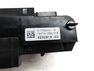 Thumbnail 8: 2015 BMW 740Li (F02) FRONT POWER DISTRIBUTION RELAY FUSE BOX