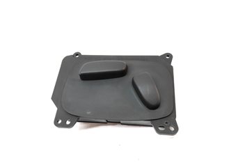 Thumbnail 4: 2011 LAND ROVER LR4 (L319) FRONT RIGHT PASSENGER SEAT ADJUST ADJUSTMENT SWITCH