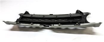 Thumbnail 6: 2010-2013 LAND ROVER LR4 - FRONT UPPER HOOD CENTER AIR VENT GRILLE (White)