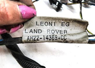 Thumbnail 4: 11 LAND ROVER LR4 L319 FRONT PARK ASSIST PDC SENSOR SET 4 w/WIRE HARNESS (White)