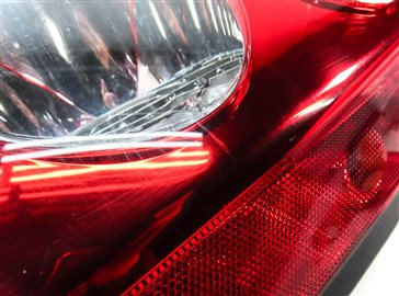 Thumbnail 7: 2010-2013 LAND ROVER LR4 - RIGHT PASSENGER REAR TAILLIGHT BRAKE LIGHT LAMP